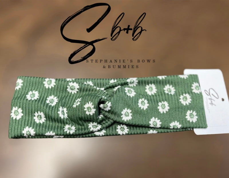 Green w/ White Flowers Adult Headband