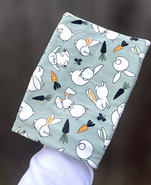 Easter Bunnies + Carrots