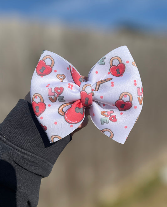 Lock & Key Love Hearts Puffy Bow