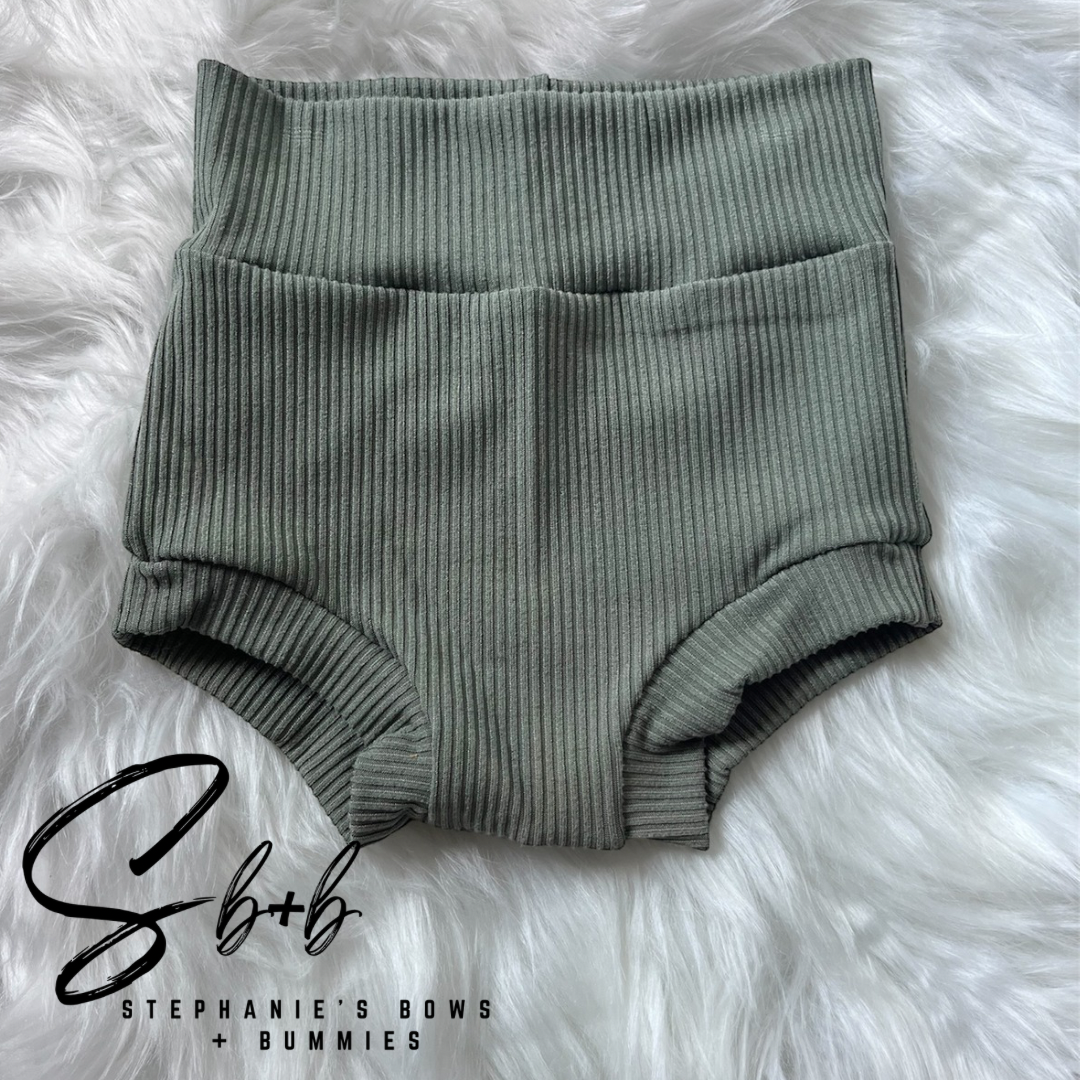 Olive Bummies 9/12m