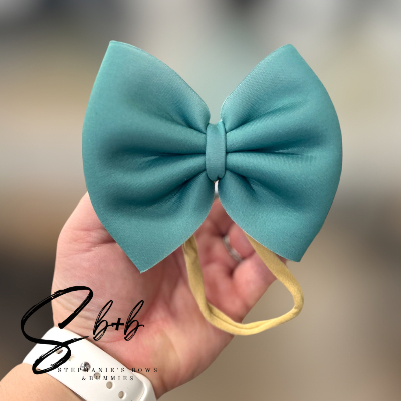 Green Solid (Gingerbread Man) Puffy Bow