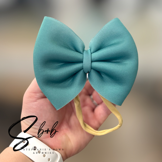 Green Solid (Gingerbread Man) Puffy Bow