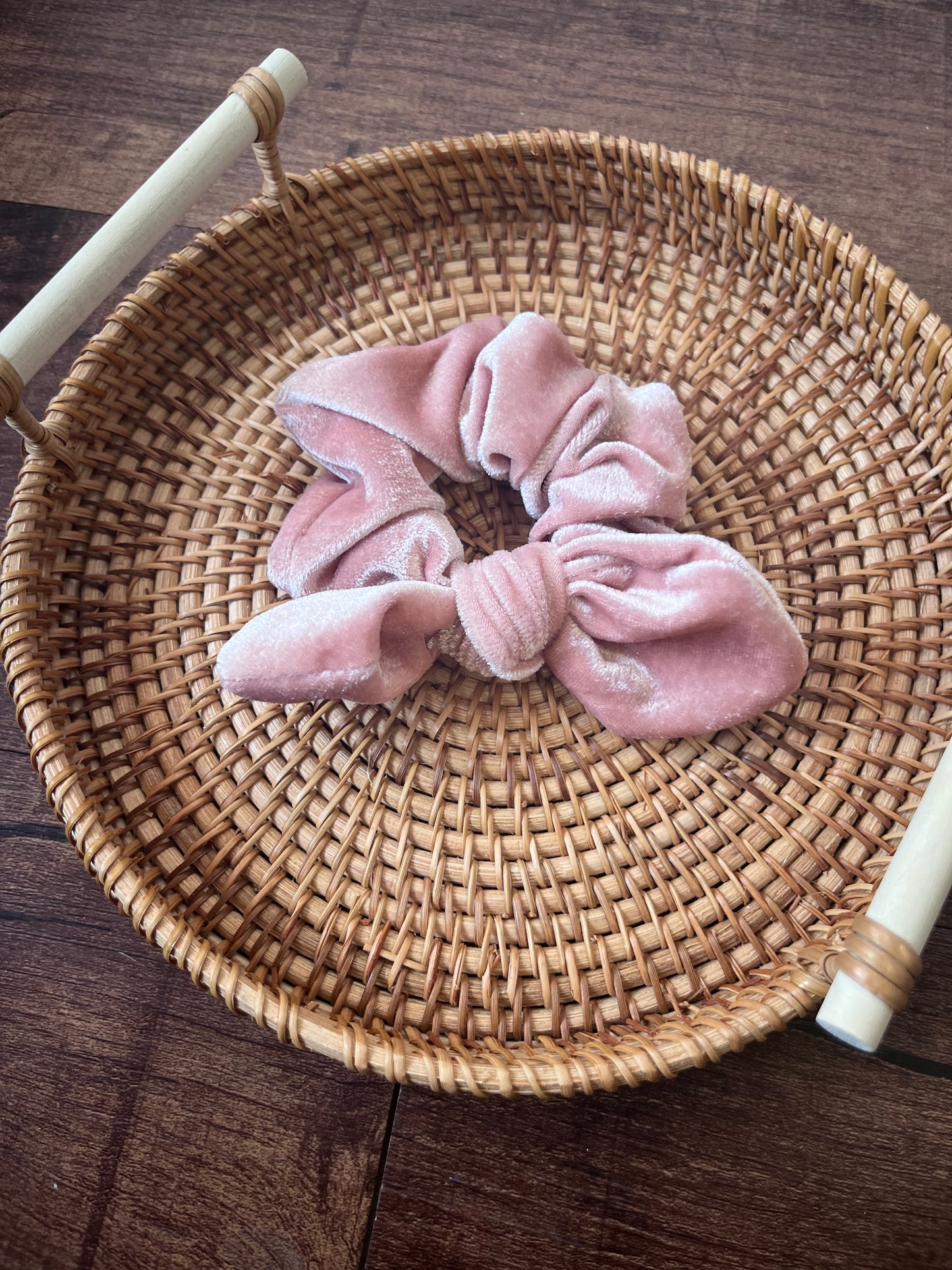 Light Mauve Velvet Scrunchie